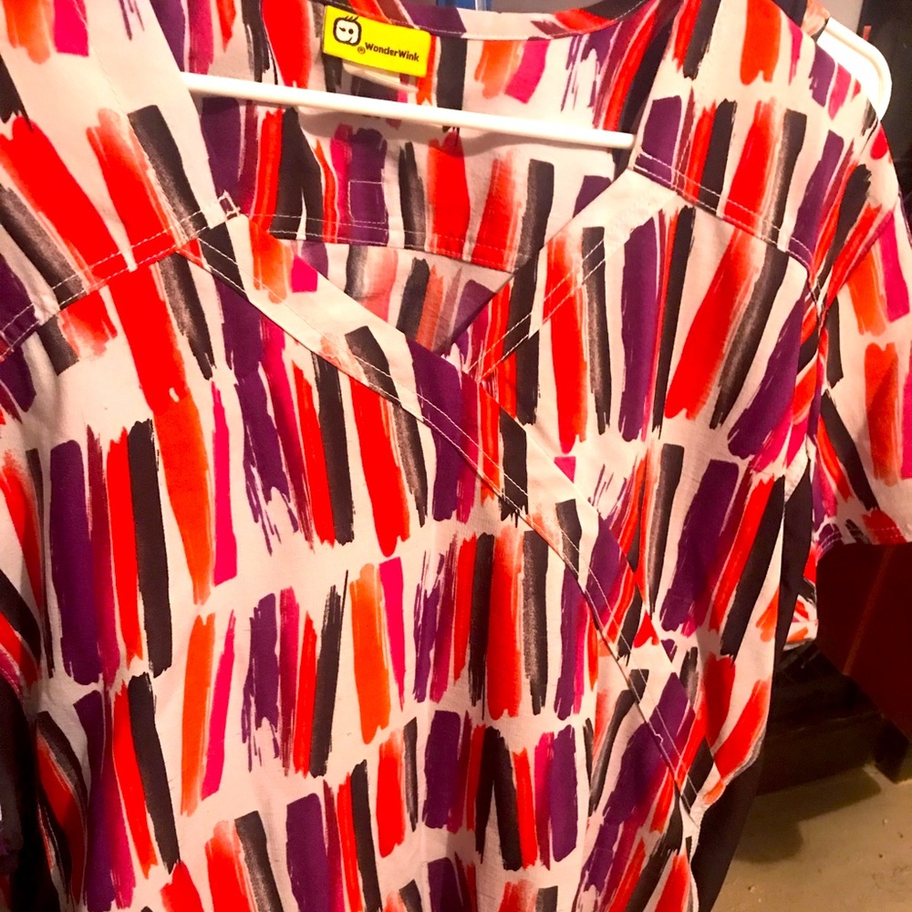Wonderwink scrub top